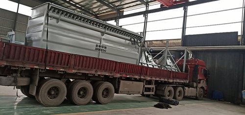 脈沖式布袋除塵器DMC320袋裝車完畢，準備發往浙江衢州